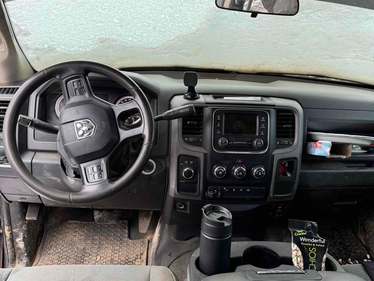 2017-dodge-3500-image-5