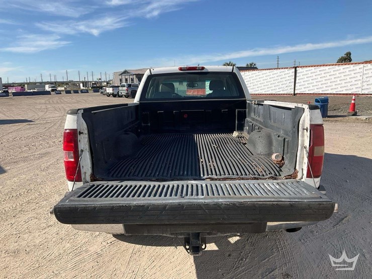 2009-chevrolet-silverado-2500-image-27