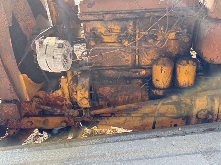 minneapolis-moline-diesel-parts-tractor-image-10