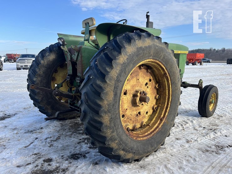 john-deere-3020-image-5