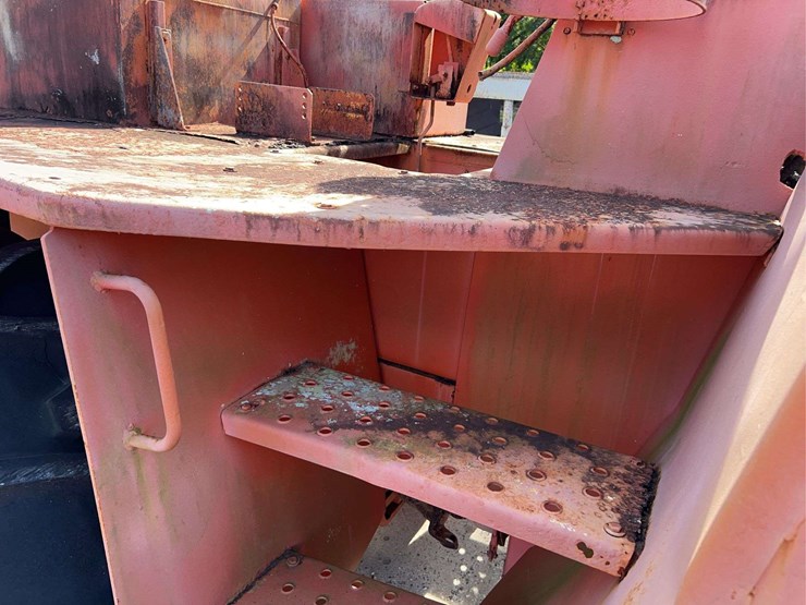 allis-chalmers-4wd-parts-tractor-image-21