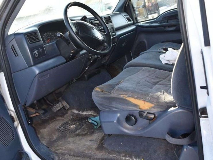 2000-ford-f350-image-46