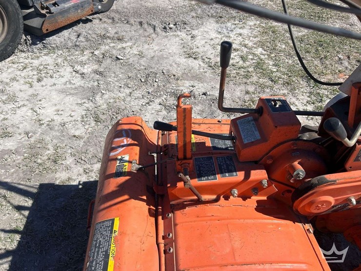 kubota-walk-behind-rear-tine-rototiller-image-10