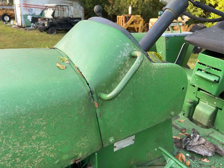 john-deere-3020-image-68