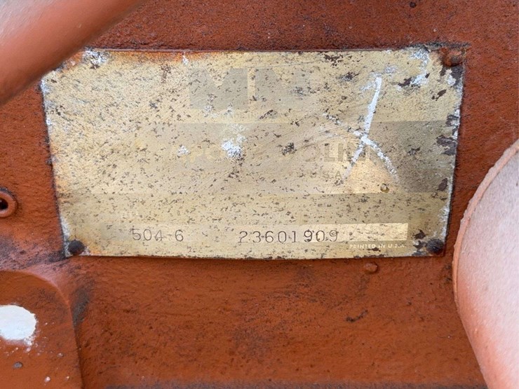 minneapolis-moline-g705-image-25