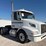2005-volvo-vnm-day-cab-truck-tractor-image-2