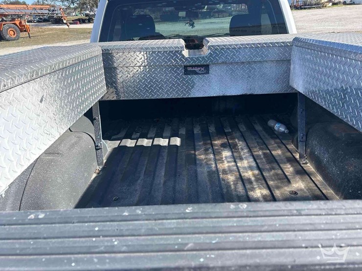 2018-ford-f150-image-21