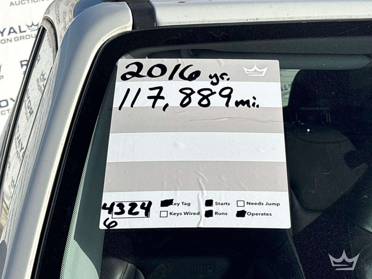 2016-jeep-renegade-image-34