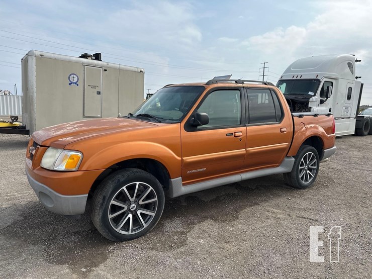 2001-ford-explorer-sport-trac-image-1