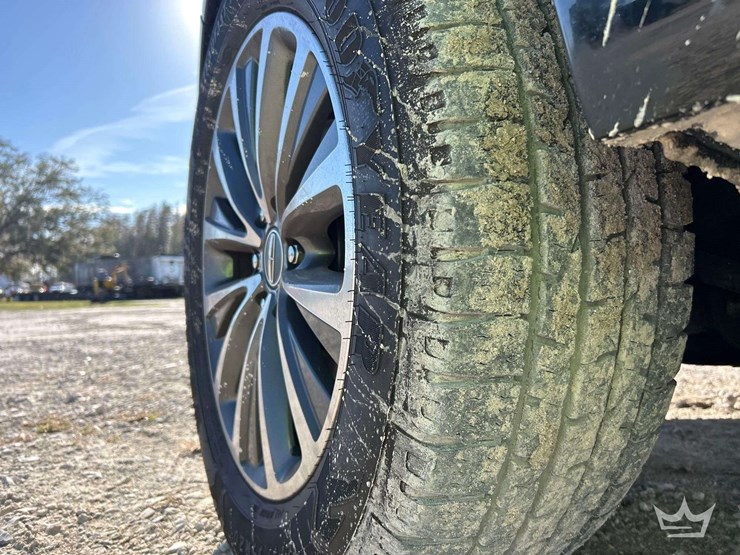 2016-lincoln-navigator-image-22