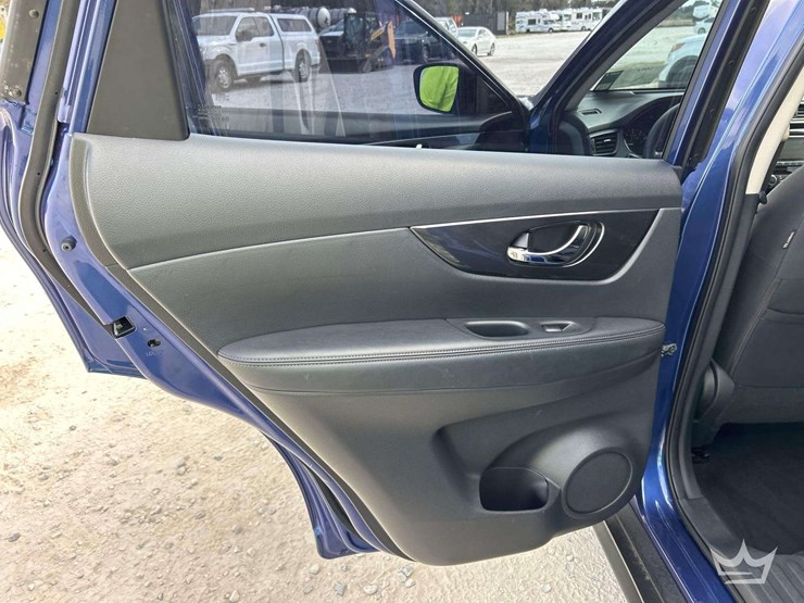 2017-nissan-rogue-image-19