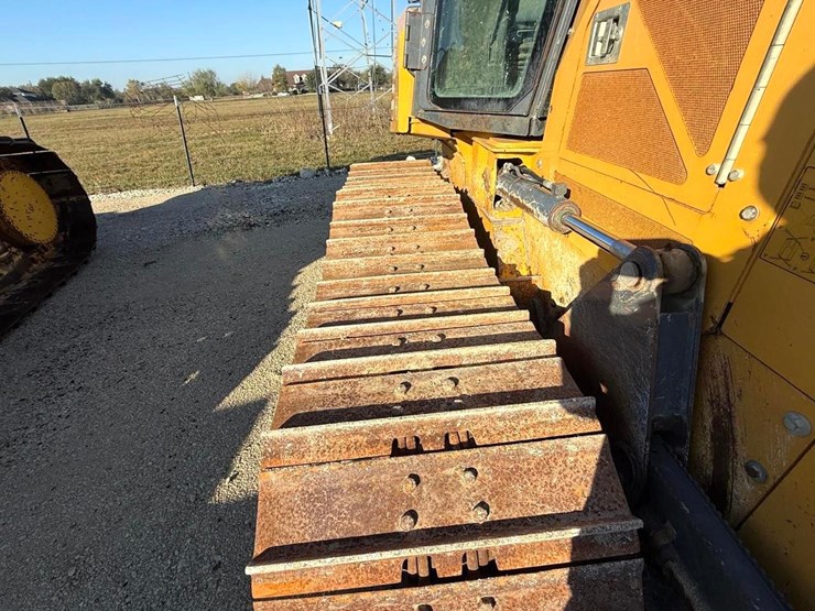 2017-deere-550k-lgp-image-13