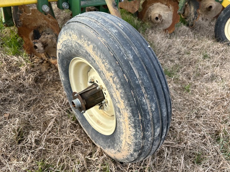 #38451-•-roll-a-cone-16-row-30"-bedder-chopper-image-13