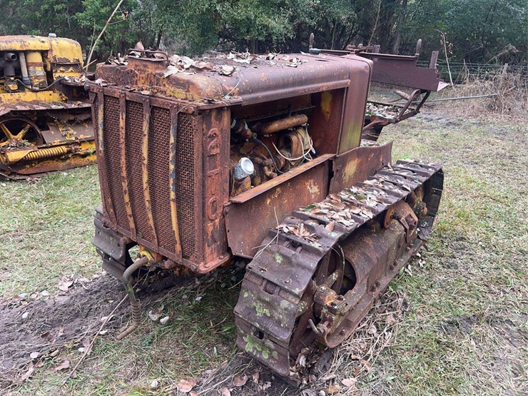 caterpillar-2-ton-crawler-image-1