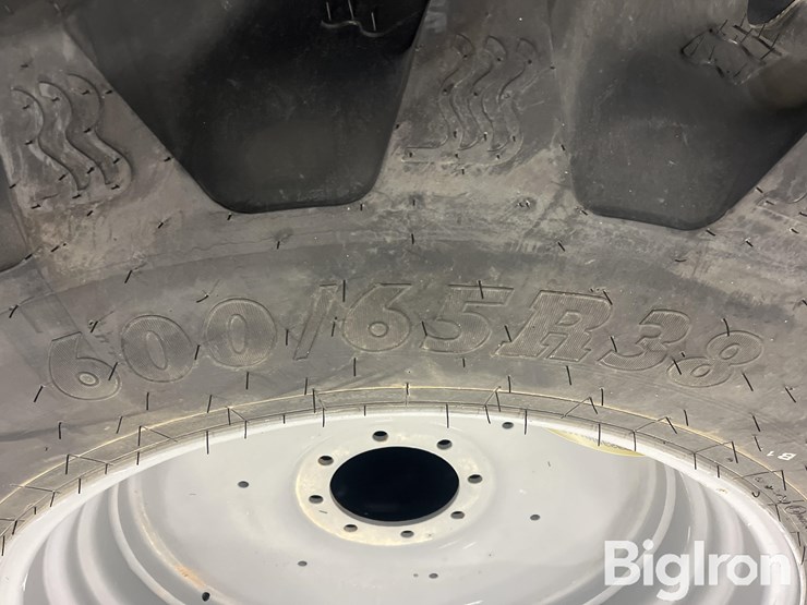 bkt-600/65r38-r1w-tires-&-rims-image-11