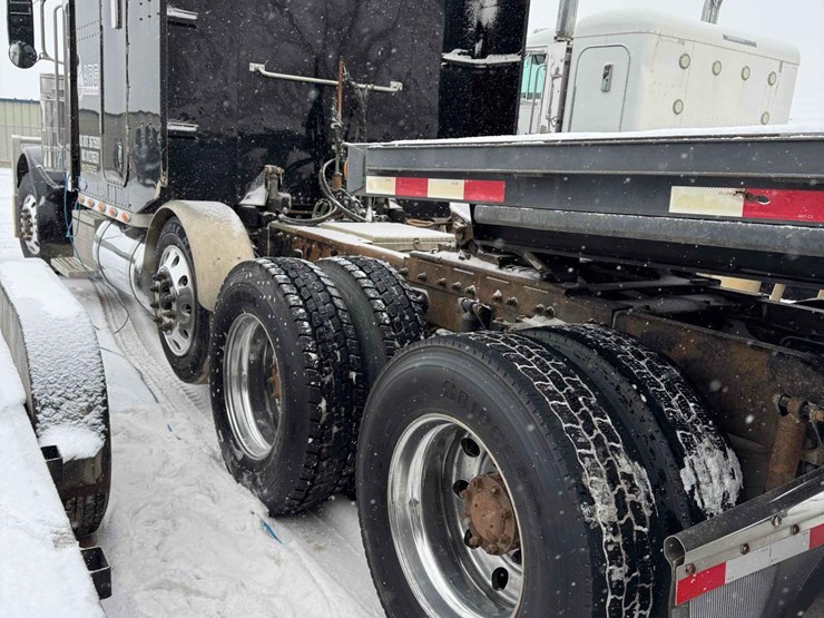 2006-caterpillar-c15-image-4