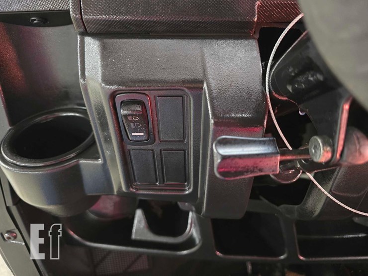 2022-polaris-pro-xd-fs-diesel-crew-image-14