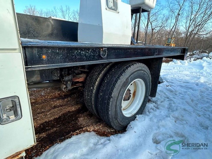 2021-ford-f750-image-7