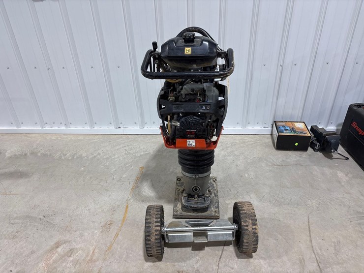 husqvarna-jump-tamper-image-2