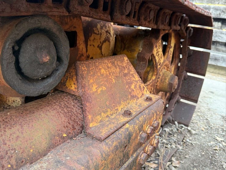 minneapolis-moline-diesel-crawler-image-30