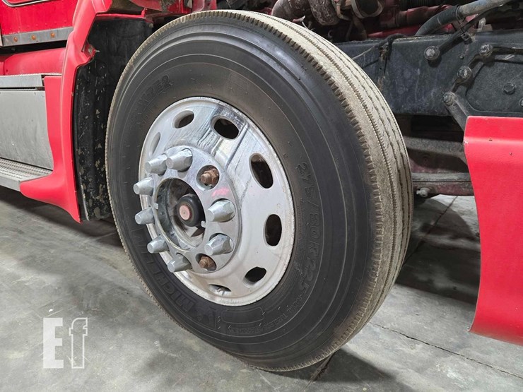 2008-peterbilt-386-image-27