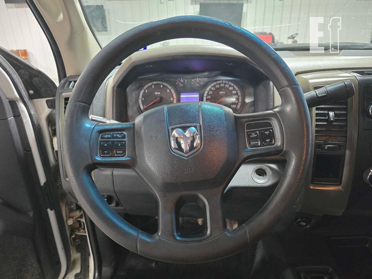 2012-dodge-2500-image-10