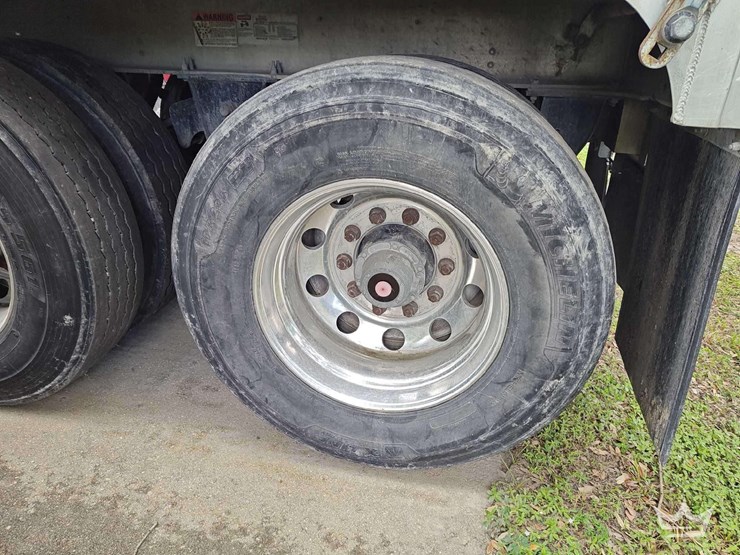 2023-titan-trailer-image-24