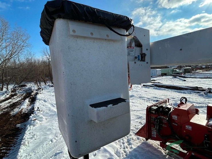 2021-ford-f750-image-25