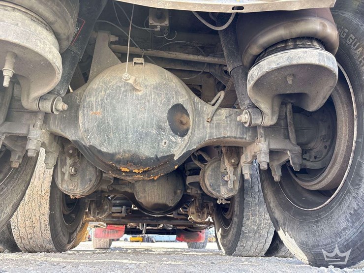 2000-kenworth-tri-axle-dump-truck-image-44