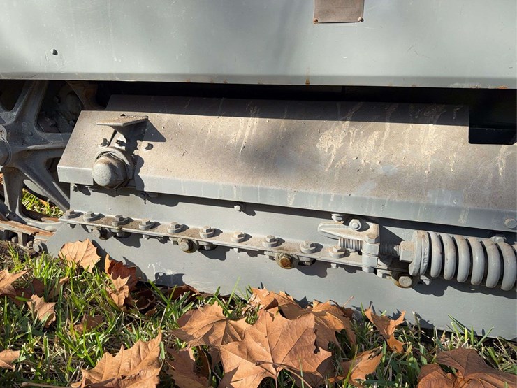 caterpillar-ten-orchard-image-27