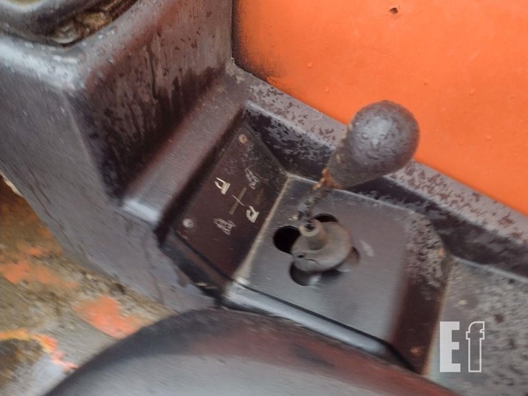 2005-jlg-g9-43a-image-9