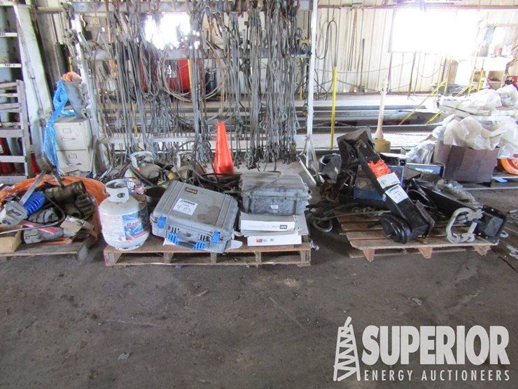 (4-83)-large-lot-consisting-of-truck-toolboxes,-...-image-4