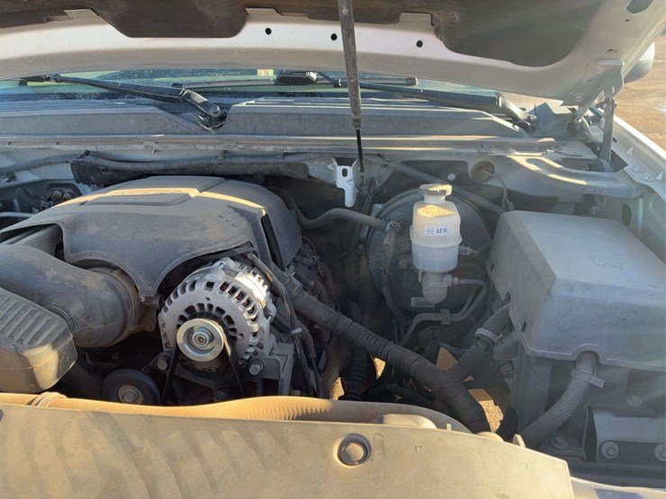 2012-chevrolet-tahoe-lt-image-32