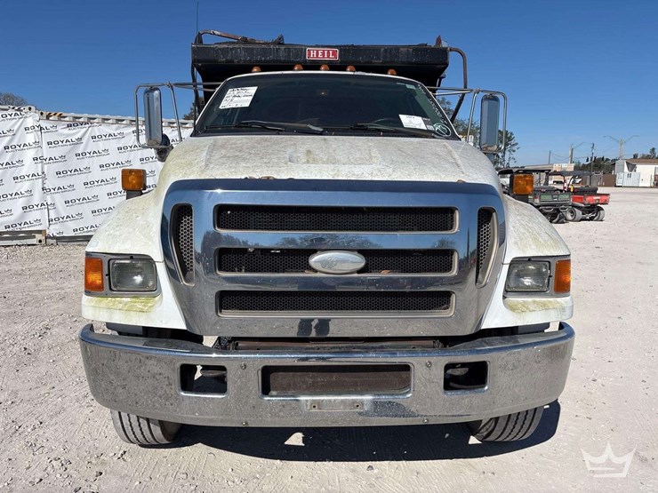 2006-ford-f650-image-32