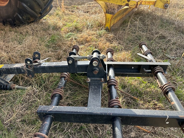 #38441-•-70"-cultivator-image-7