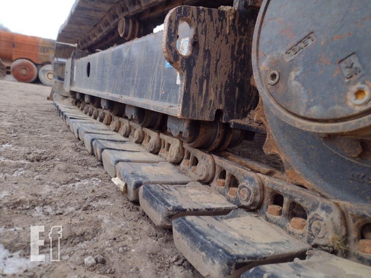 2021-deere-85g-image-30