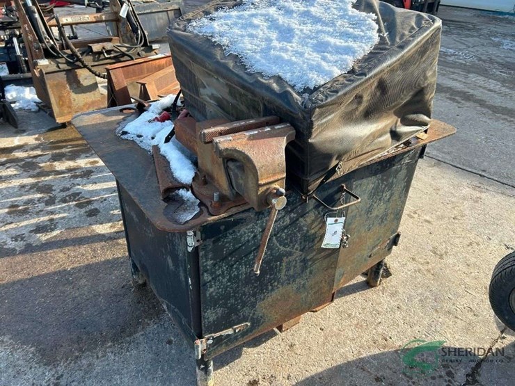 steel-work-bench/cabinet-with-vise-image-1