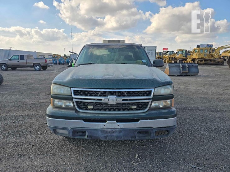 2006-chevrolet-silverado-1500-image-7