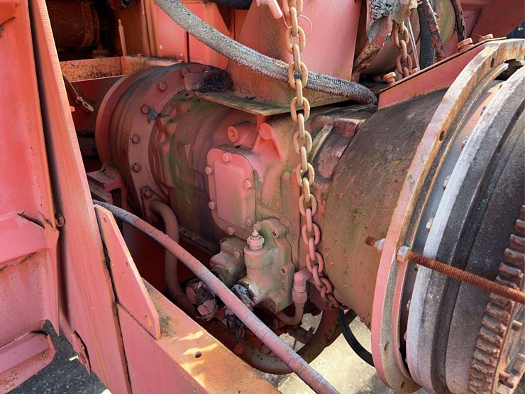 allis-chalmers-4wd-parts-tractor-image-18