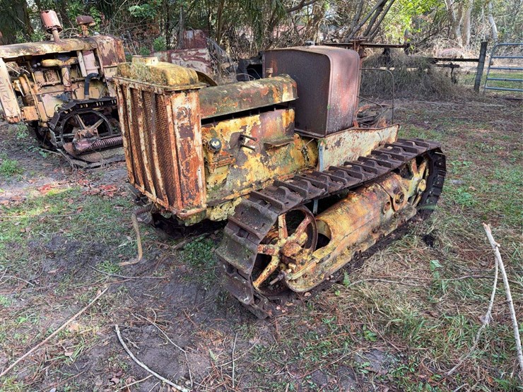 caterpillar-2-ton-crawler-image-1