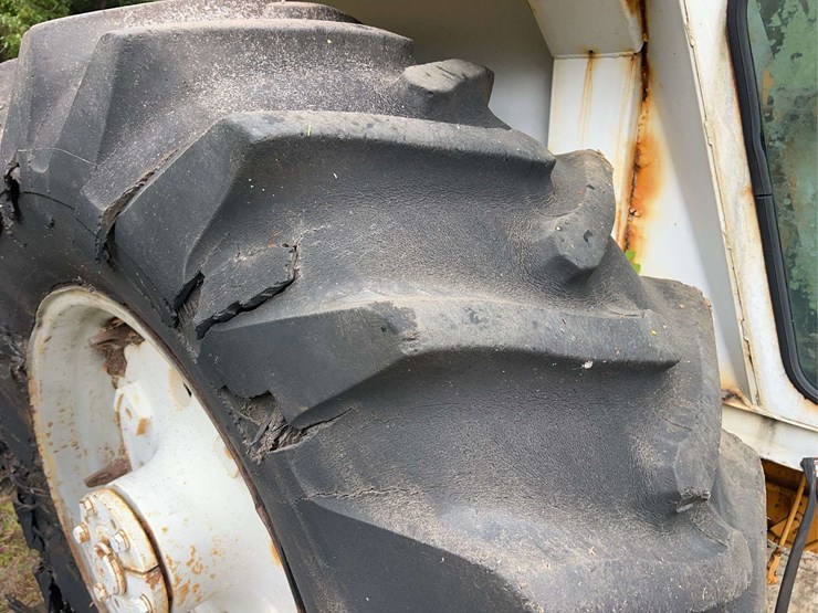 minneapolis-moline-g1050-image-41