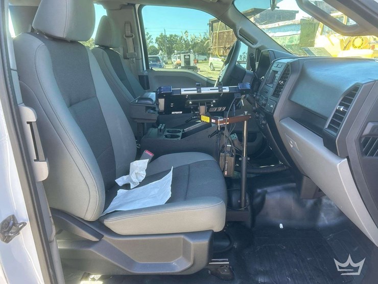 2017-ford-f150-image-21