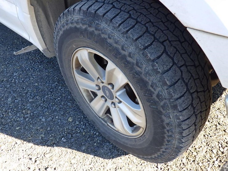 2020-ford-f150-image-14