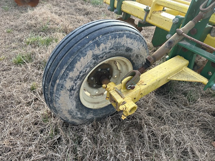 #38451-•-roll-a-cone-16-row-30"-bedder-chopper-image-12