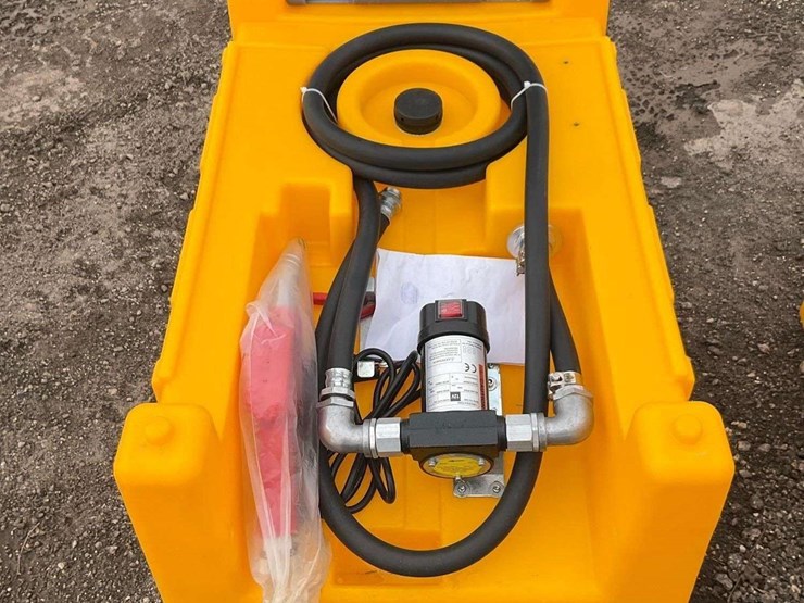 2025-poly-fuel-tank-with-electric-pump-image-1