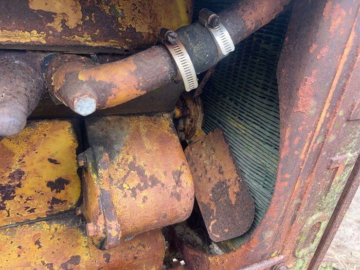 caterpillar-2-ton-crawler-image-18