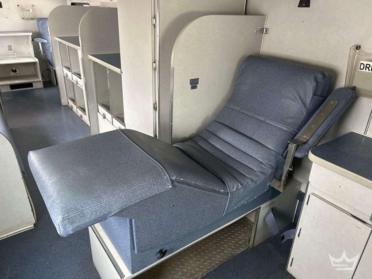 2002-blue-bird-f131612-bus-image-34