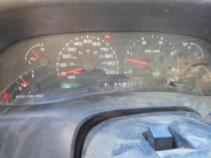 2004-ford-f550-image-18