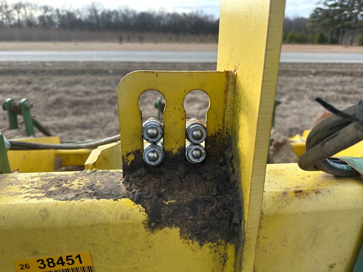 #38451-•-roll-a-cone-16-row-30"-bedder-chopper-image-41