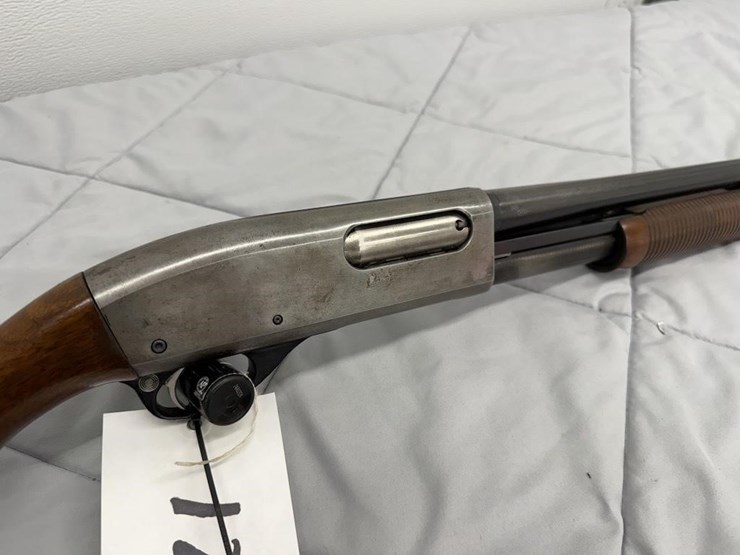 remington-wingmaster-870-16-gauge-shotgun-image-1